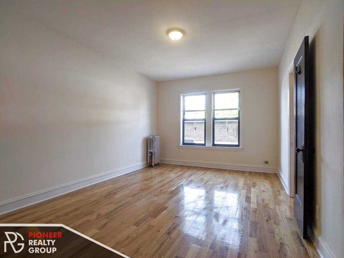 Apartment for rent at 4851 N Damen, Chicago, IL 60625