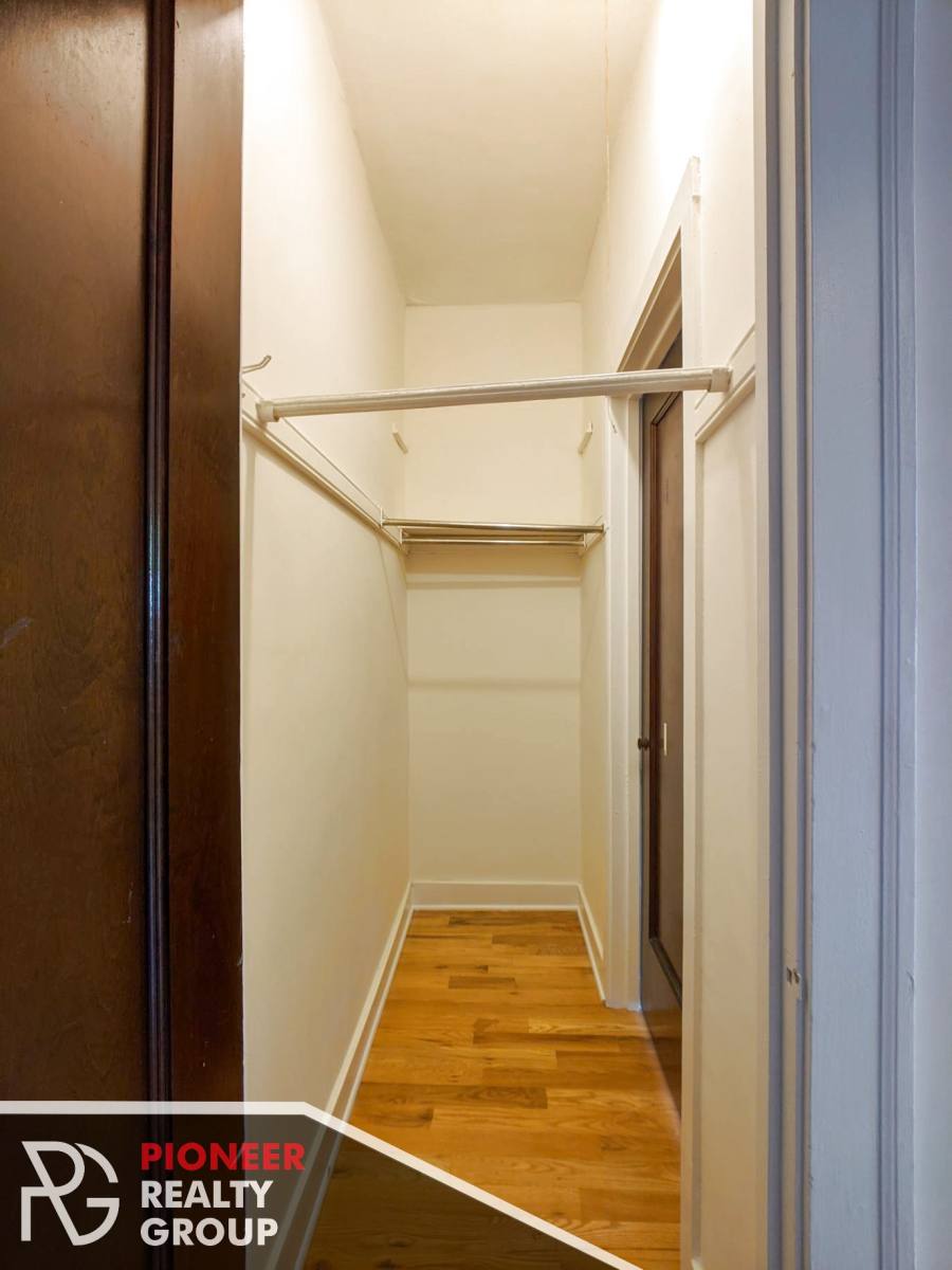 Apartment for rent at 4851 N Damen, Chicago, IL 60625
