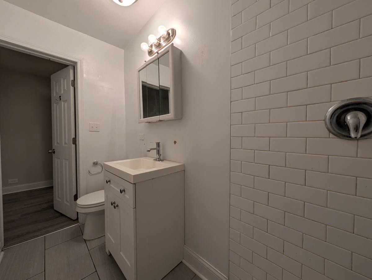 House for rent at 5417 N Kenmore, Chicago, IL 60640