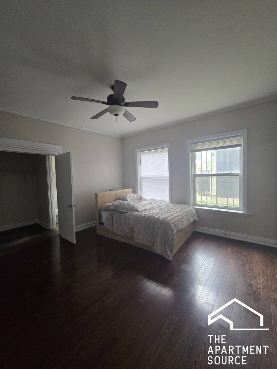 Apartment for rent at 4866 N Magnolia Ave, Chicago, IL 60640