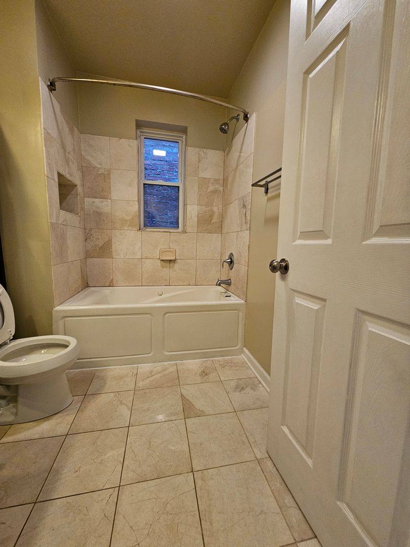 Apartment for rent at 1016 6th St NE, Washington, DC 20002