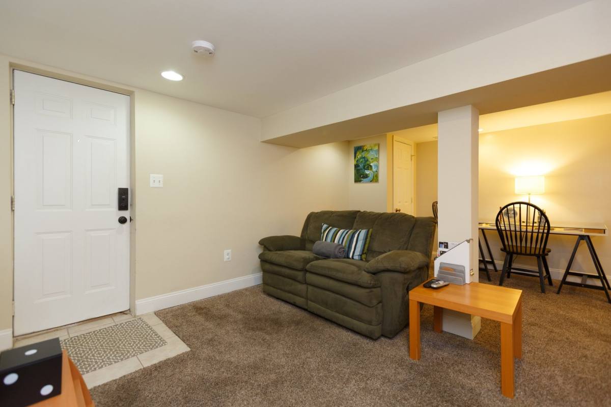 Apartment for rent at 435 Manor Place NW, Washington, DC 20010