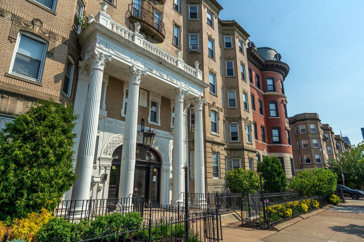 Apartment for rent at 111 Park Dr, Boston, MA 02215