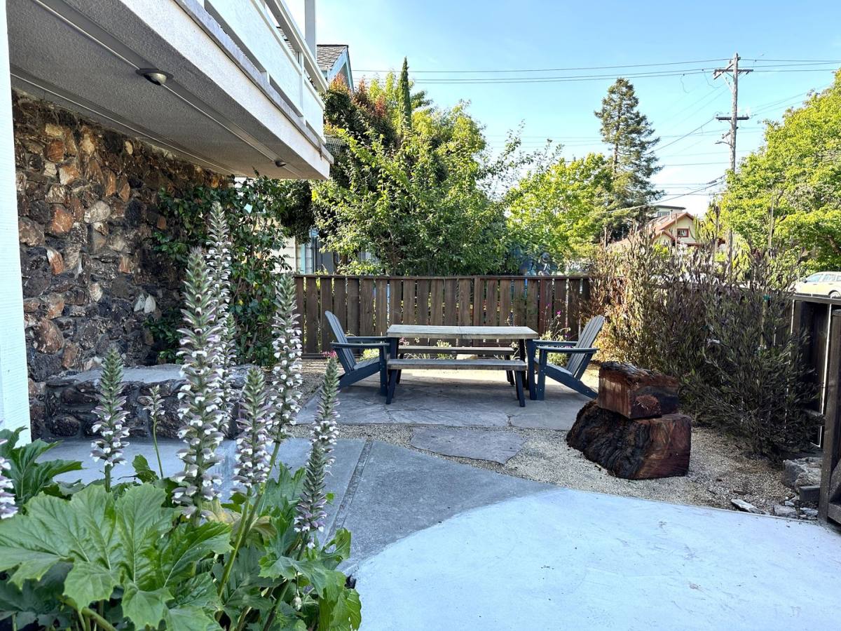 Apartment for rent at 3138 California St, Berkeley, CA 94703