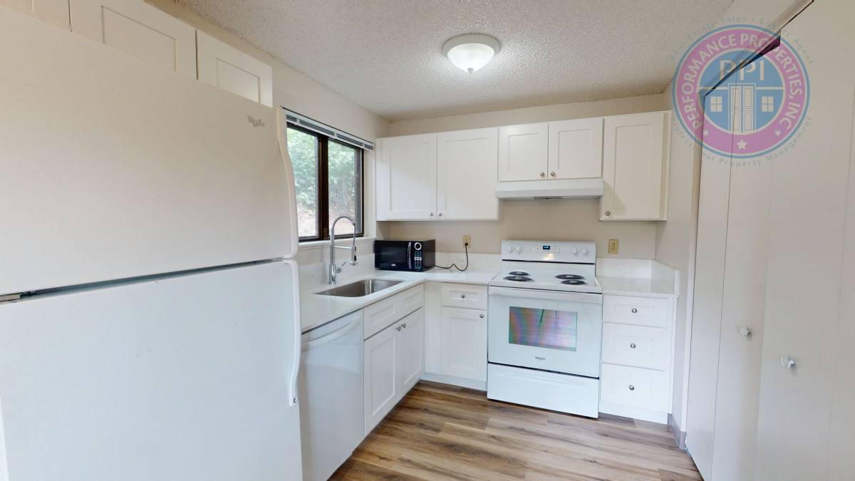 Apartment for rent at 1503 - 1507 SW Evans St, Portland, OR 97219