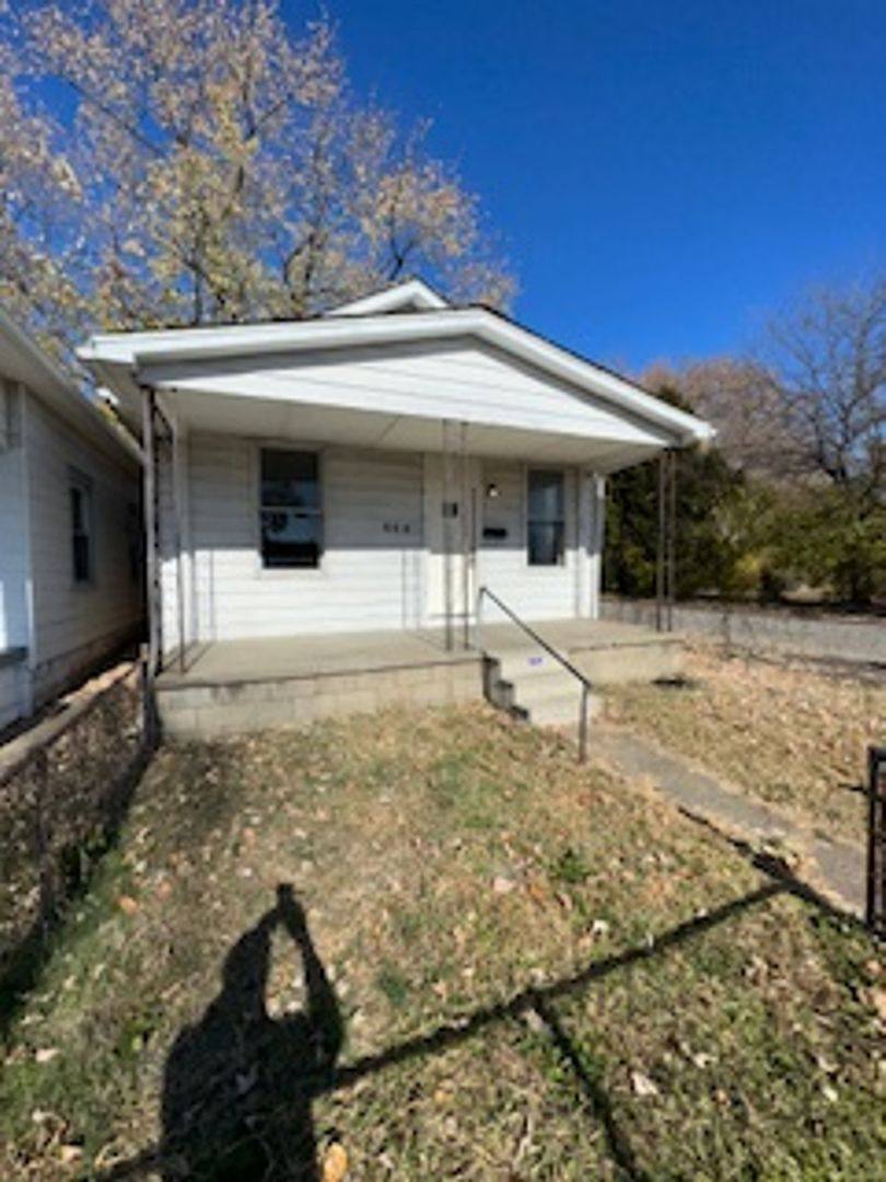 House for rent at 658 E Louisiana St, Evansville, IN 47711