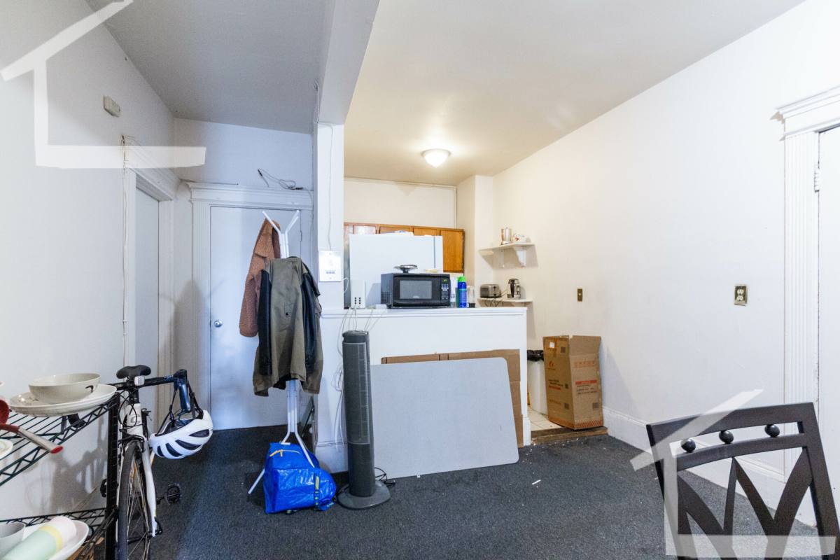 Apartment for rent at 48 Brighton Ave, Allston, MA 02134