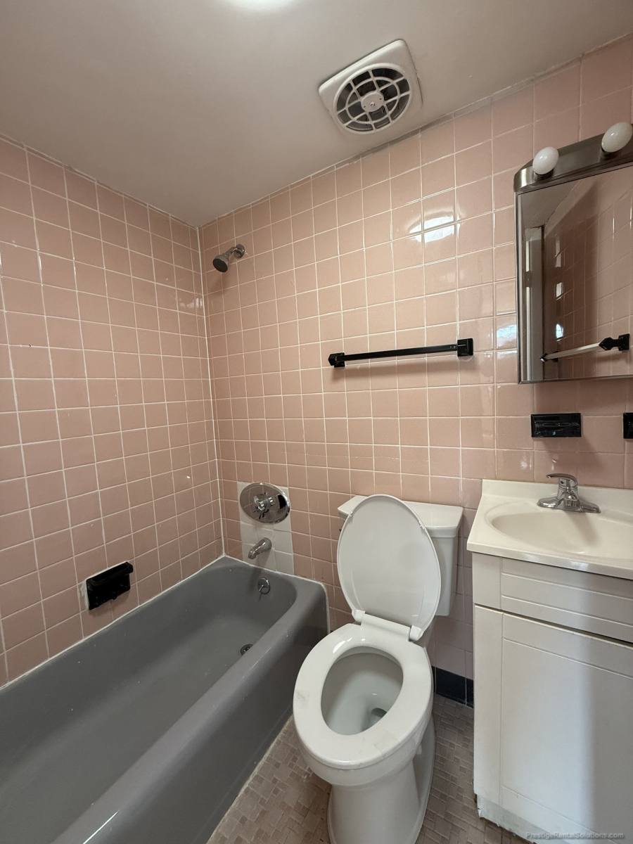 Apartment for rent at 153 Brighton Ave, Allston, MA 02134