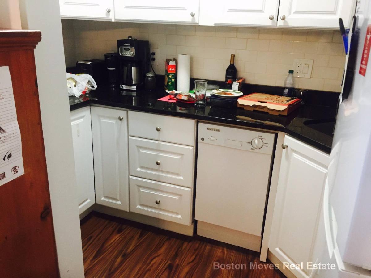 Apartment for rent at 64 Hemenway St #17, Boston, MA 02115
