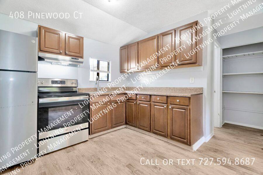 Apartment for rent at 408 Pinewood Court, Brandon, FL 33510