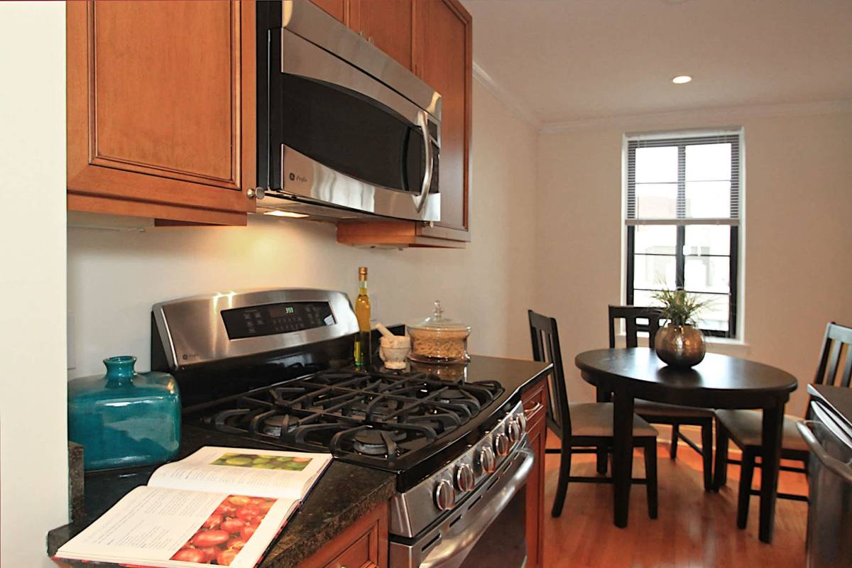 Apartment for rent at 1642 Massachusetts Ave, Cambridge, MA 02138