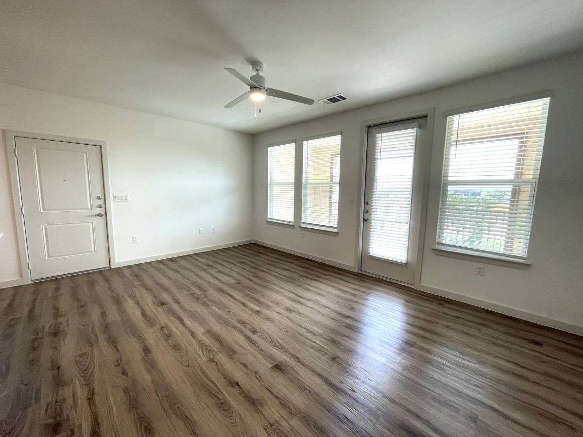 Apartment for rent at 149 Larkspur Park Blv, Leander, TX 78641