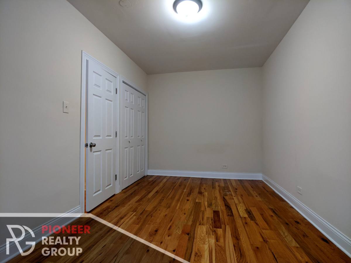 Apartment for rent at 815 W Cornelia, Chicago, IL 60657