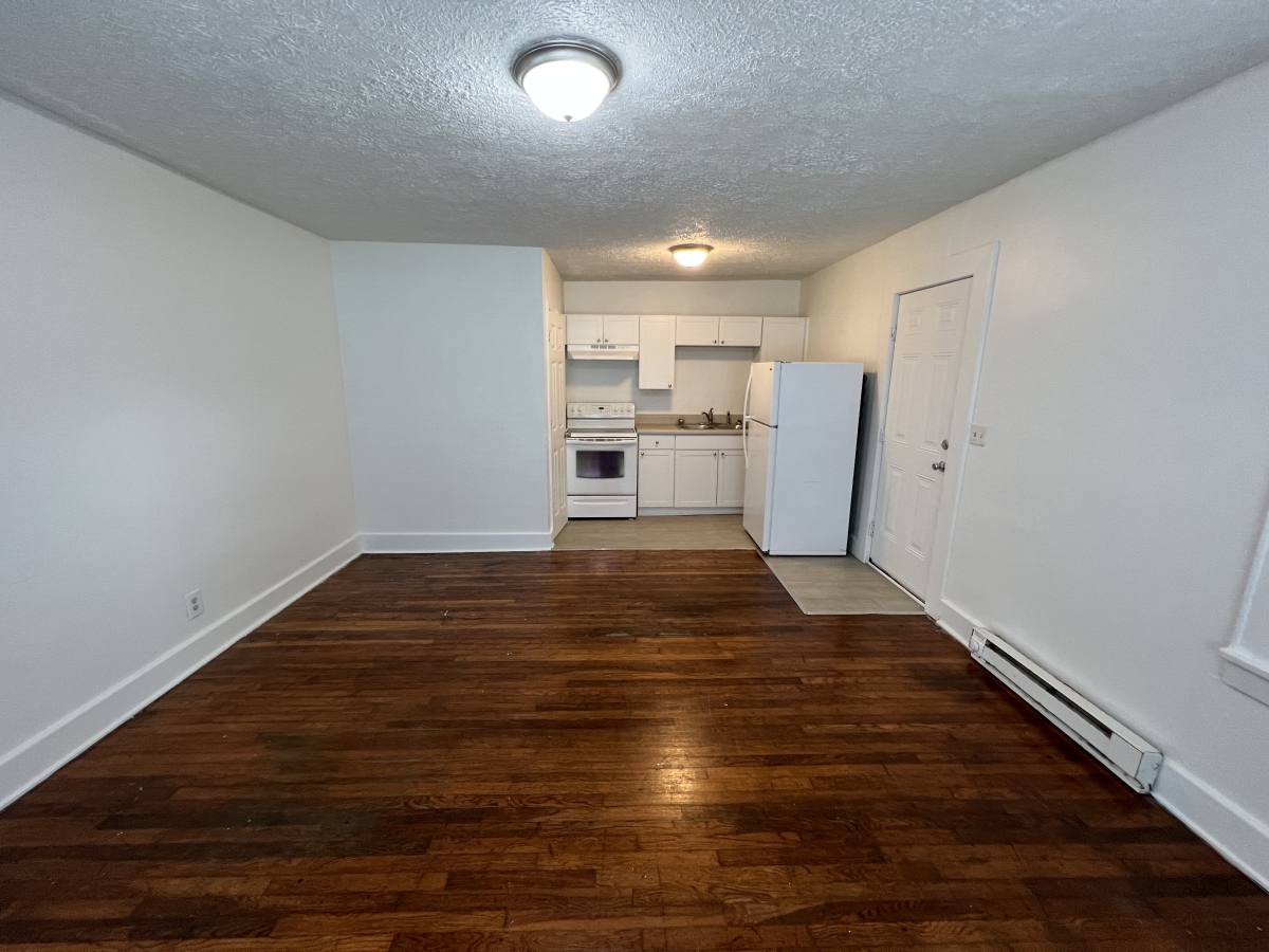 Apartment for rent at 419 Belmont Ave #1, Shelbyville, TN 37160