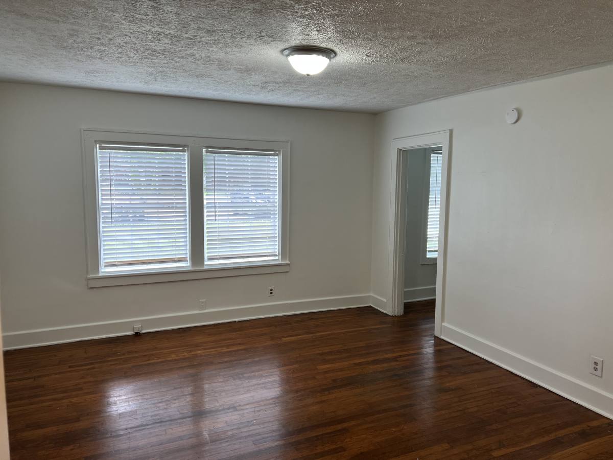 Apartment for rent at 419 Belmont Ave #1, Shelbyville, TN 37160