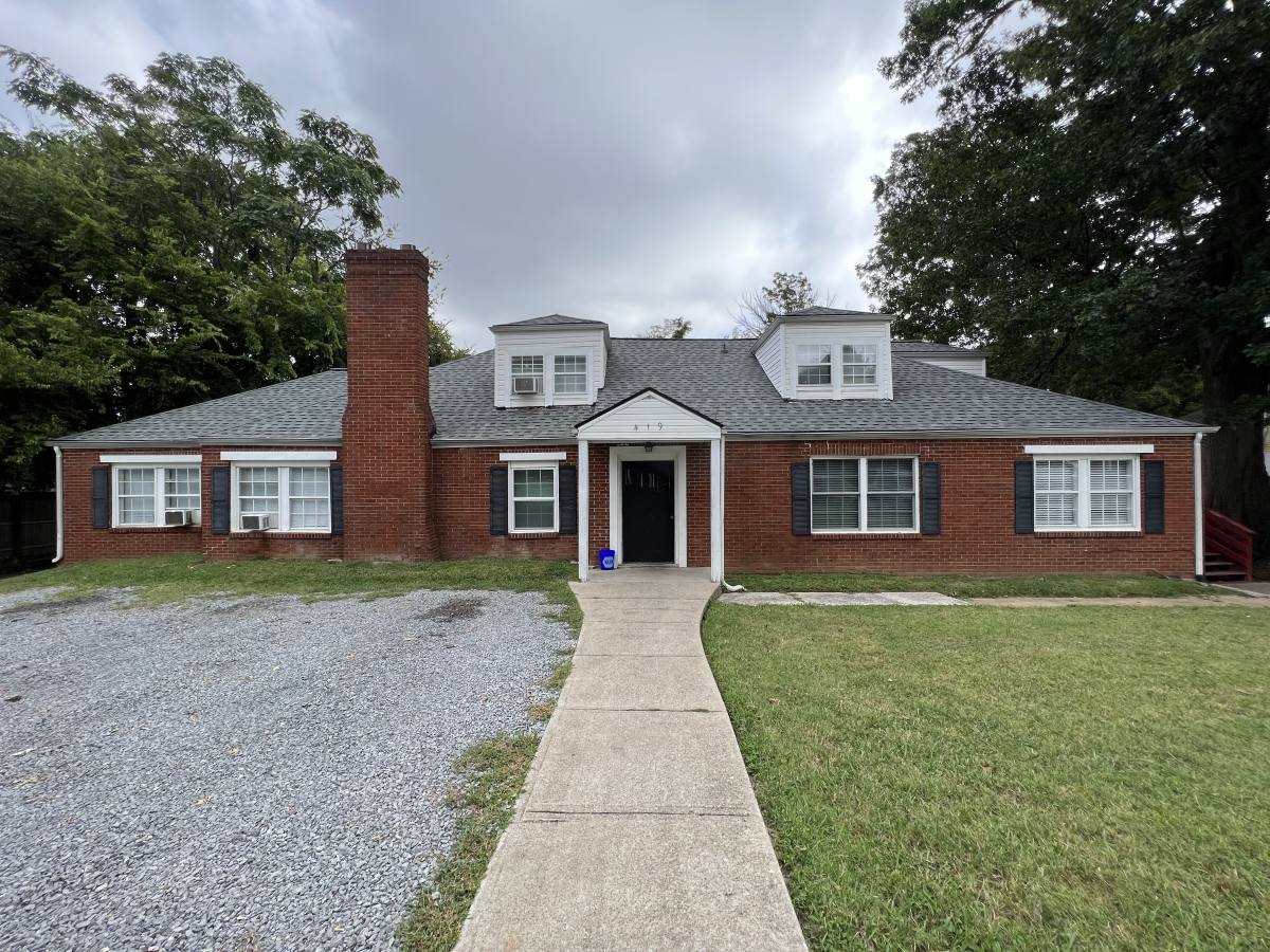 Apartment for rent at 419 Belmont Ave #1, Shelbyville, TN 37160
