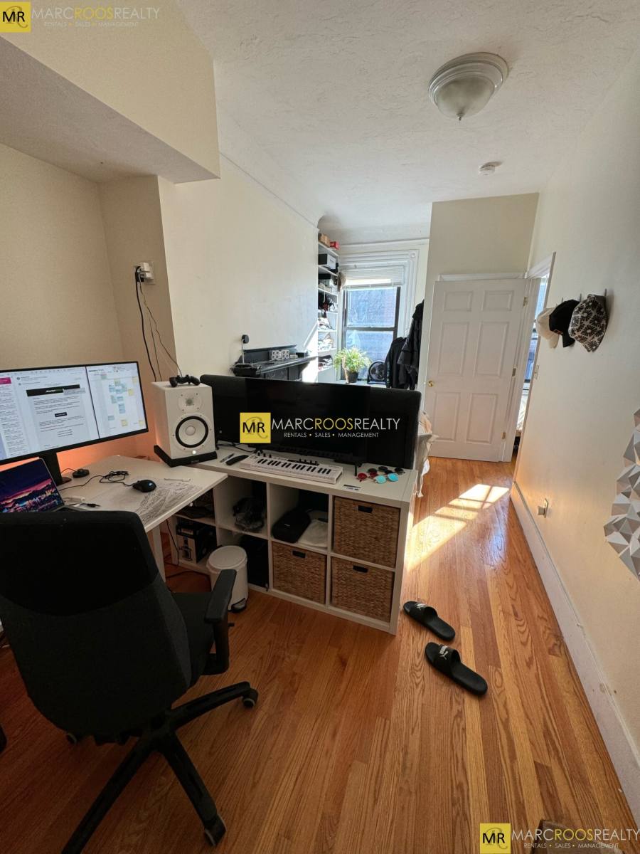 Apartment for rent at 587 Beacon St #3, Boston, MA 02115