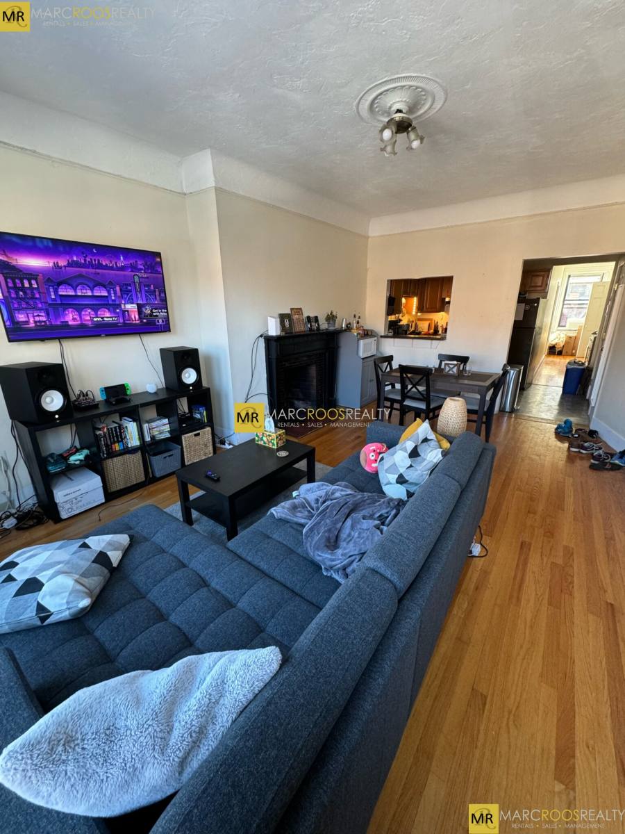 Apartment for rent at 587 Beacon St #3, Boston, MA 02115
