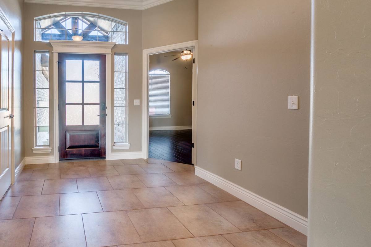 House for rent at 19217 Garden Creek Lane, Edmond, OK 73012