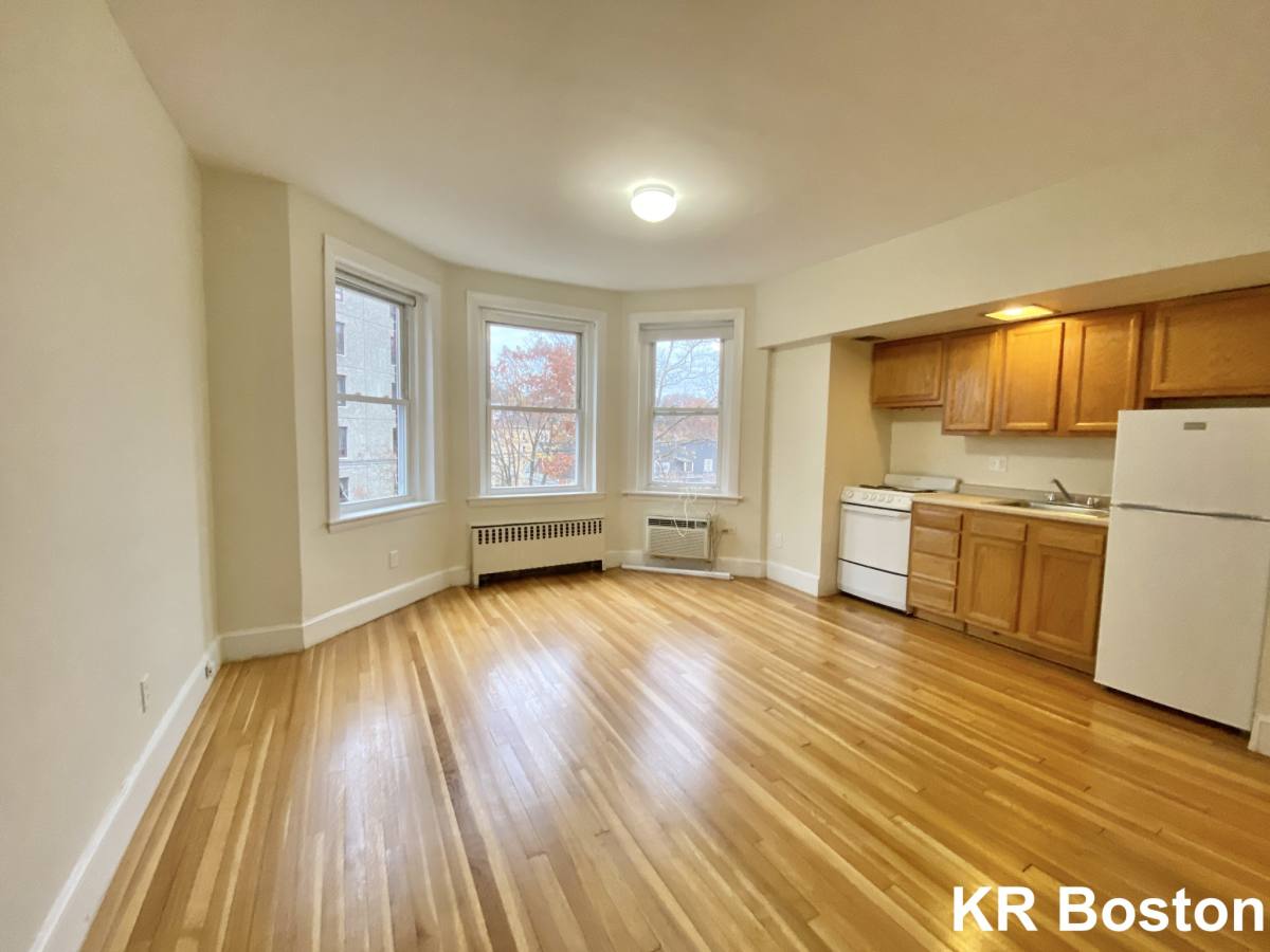 Apartment for rent at 33 Lancaster Terrace #305, Brookline, MA 02445