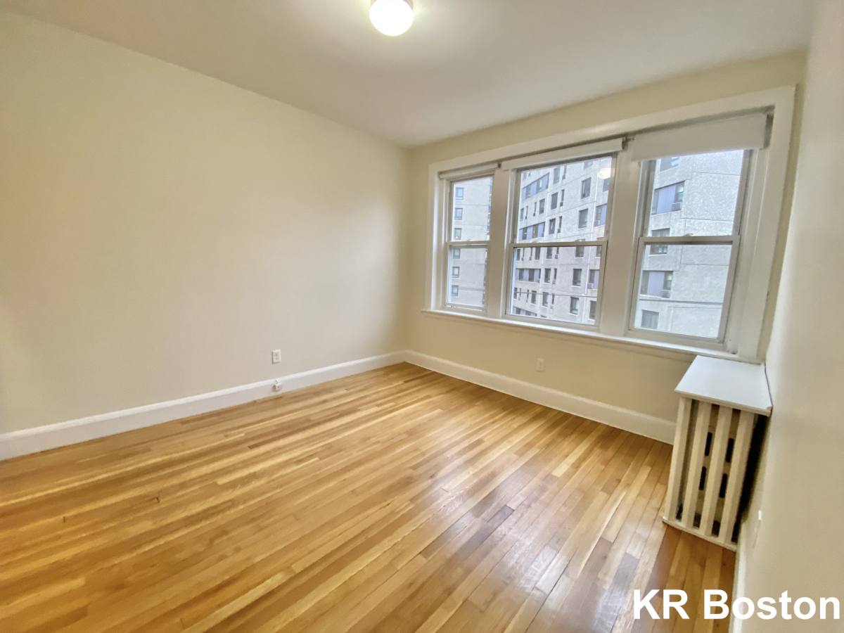 Apartment for rent at 33 Lancaster Terrace #305, Brookline, MA 02445