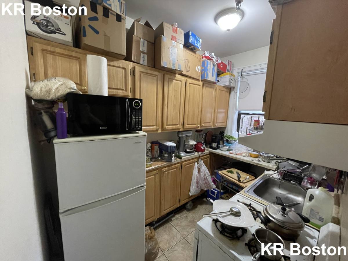 Apartment for rent at 1148 Commonwealth Ave #14, Allston, MA 02134