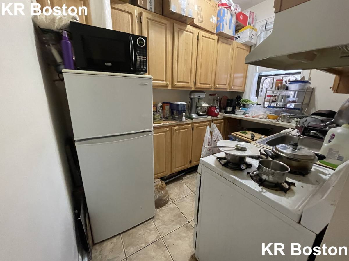 Apartment for rent at 1148 Commonwealth Ave #14, Allston, MA 02134