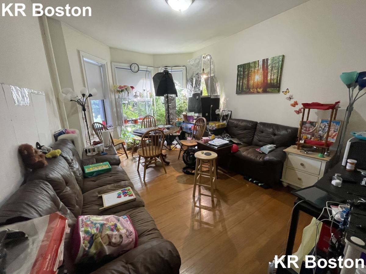Apartment for rent at 1148 Commonwealth Ave #14, Allston, MA 02134