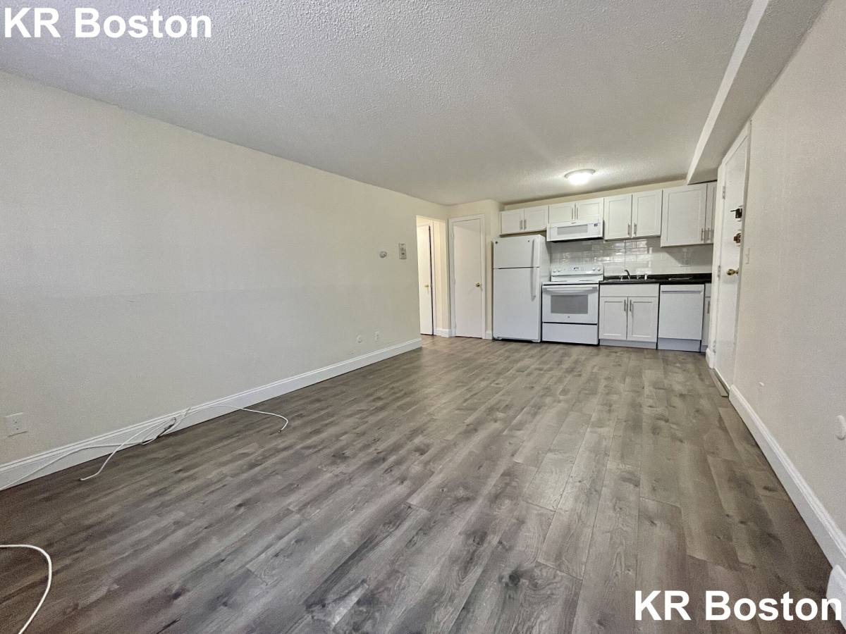Apartment for rent at 122 Dustin St, Brighton, MA 02135