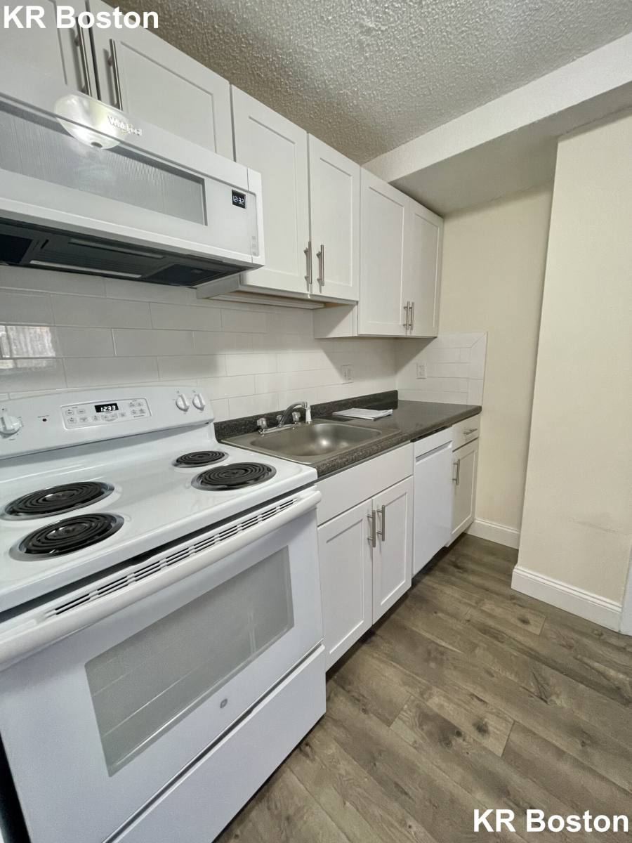 Apartment for rent at 122 Dustin St, Brighton, MA 02135