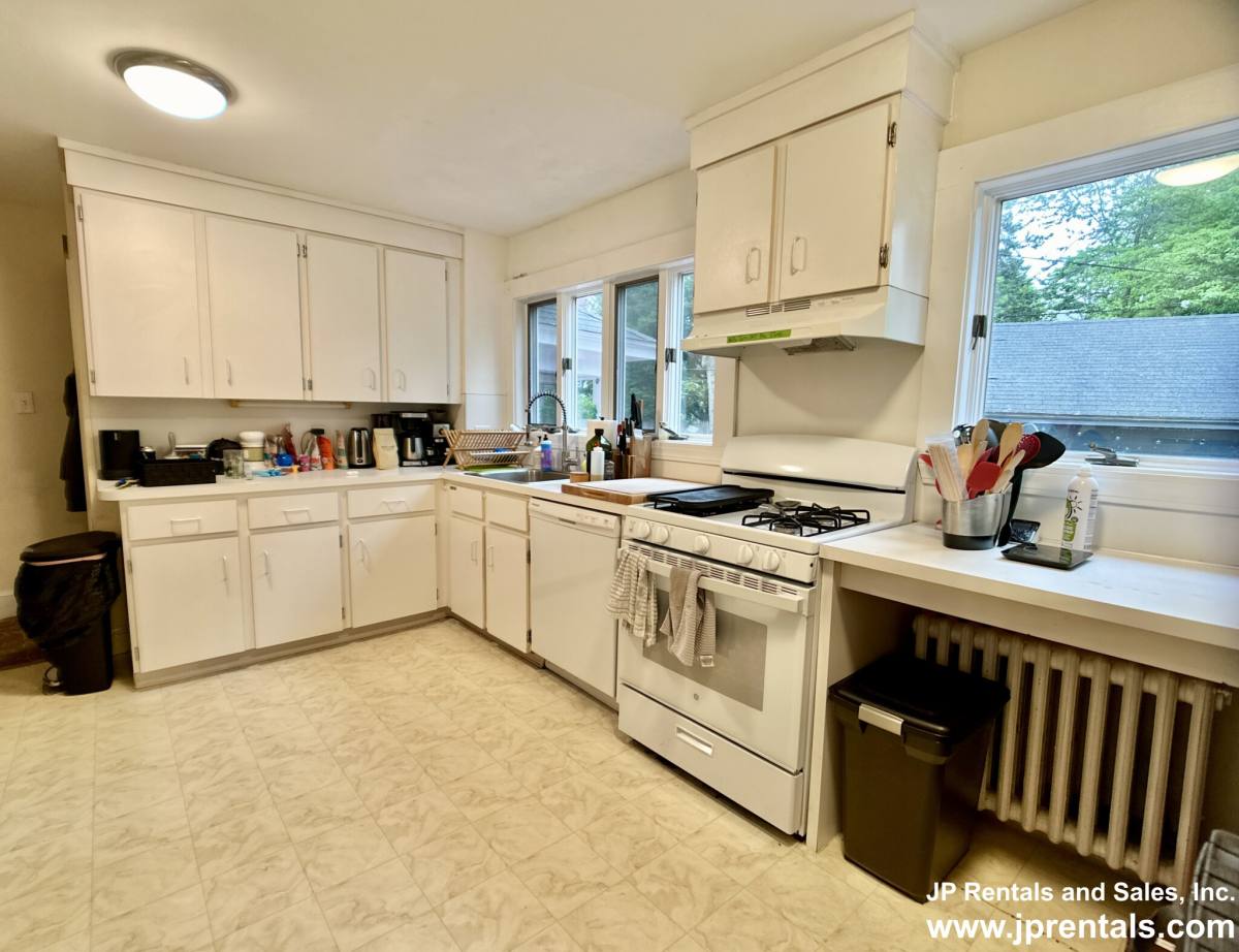 Apartment for rent at 103 Dunster Rd, Jamaica Plain, MA 02130