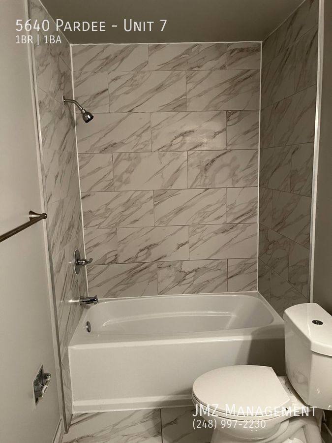 Apartment for rent at 5640 Pardee #7, Dearborn Heights, MI 48125