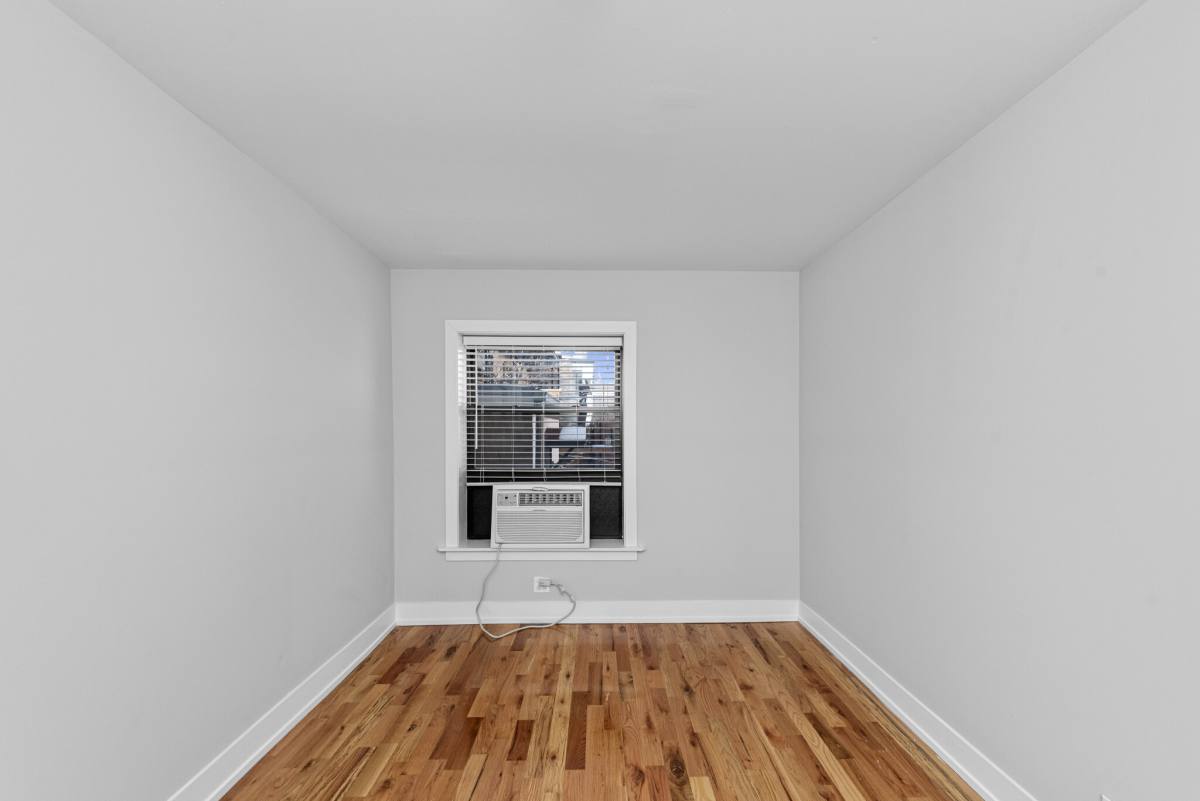 Apartment for rent at 550 W Arlington Place #804, Chicago, IL 60614