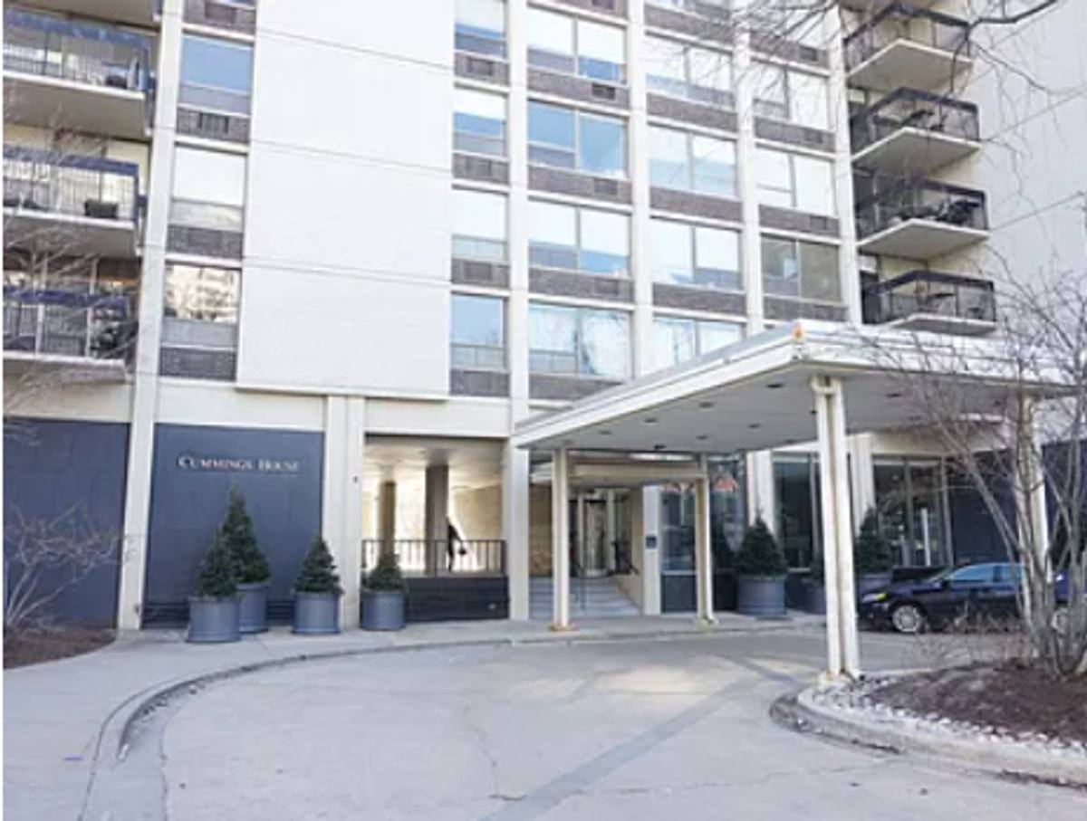 Apartment for rent at 1360 N Sandburg Terrace, Chicago, IL 60610