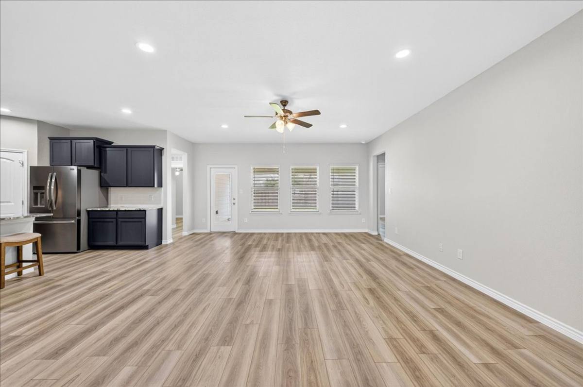 House for rent at 7938 Rancho Vista Blvd E, Corpus Christi, TX 78414