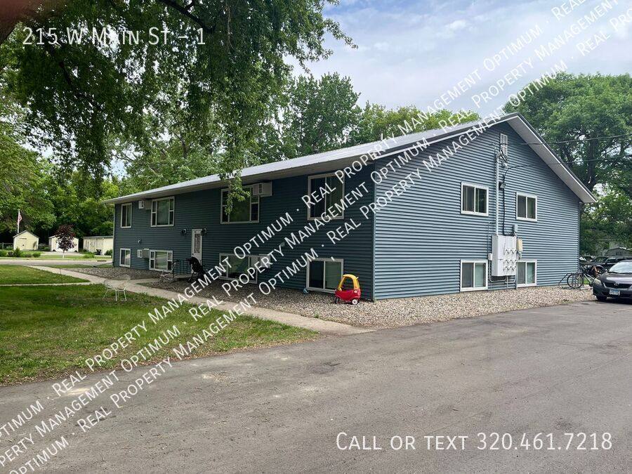 Apartment for rent at 215 W Main St #1, Osakis, MN 56360