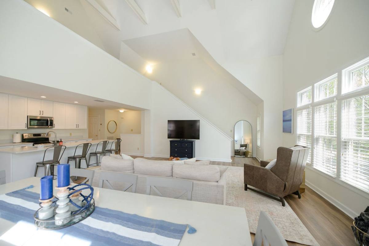 Townhouse for rent at 183 Herman Melville, Newport News, VA 23606