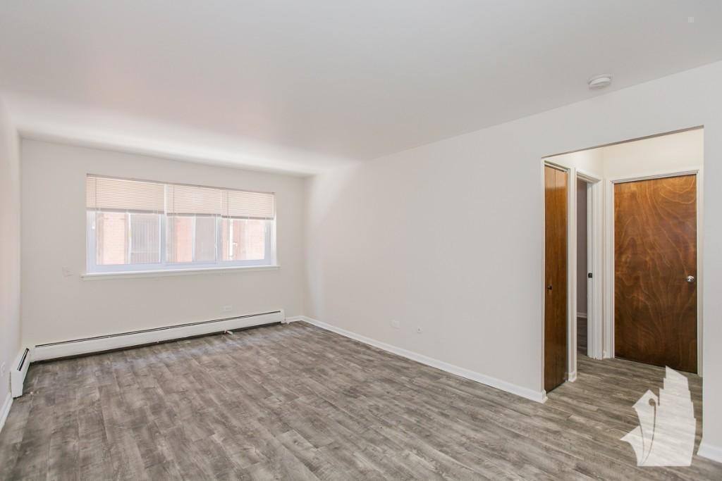Apartment for rent at 1040 W Hollywood #204, Chicago, IL 60660