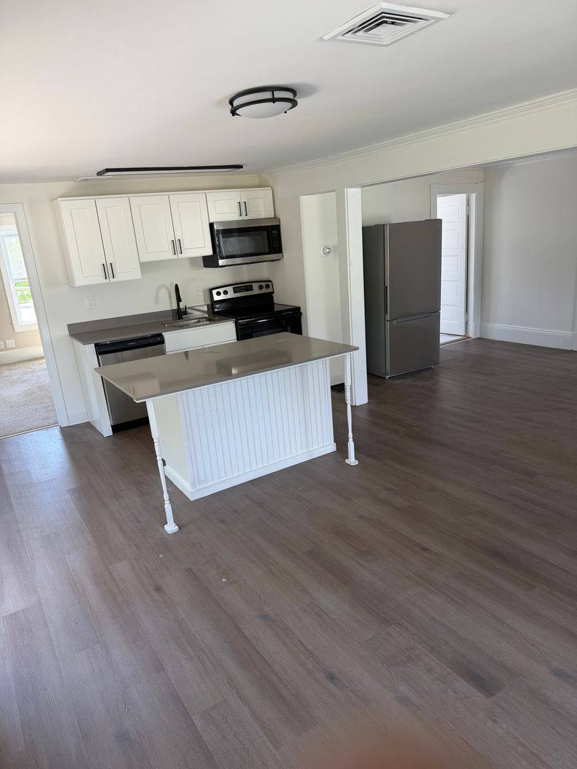 Apartment for rent at 20 Orange St, Nashua, NH 03064
