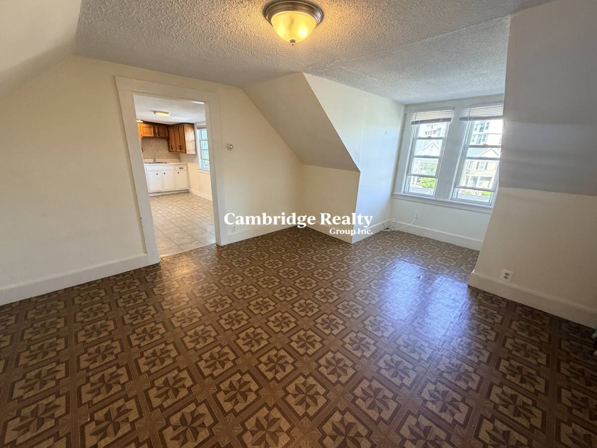 House for rent at 543 Broadway #3, Somerville, MA 02143