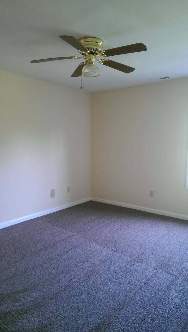 Apartment for rent at 1610 Mockingbird Court, Florence, AL 35630