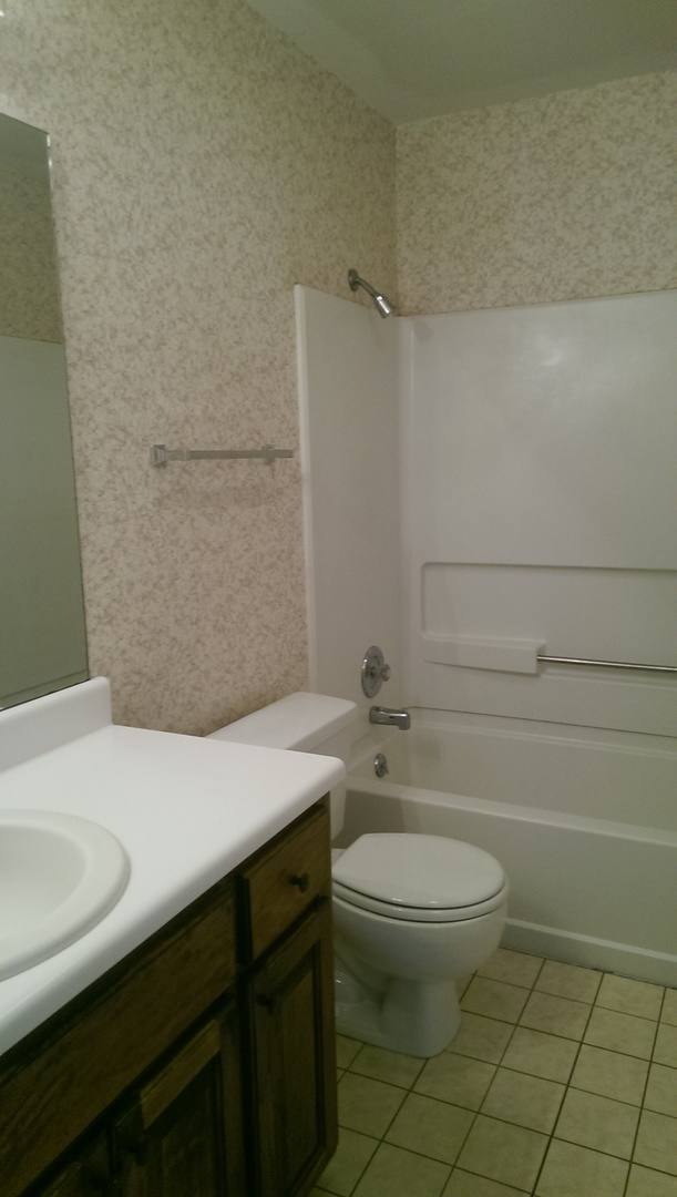 Apartment for rent at 1610 Mockingbird Court, Florence, AL 35630
