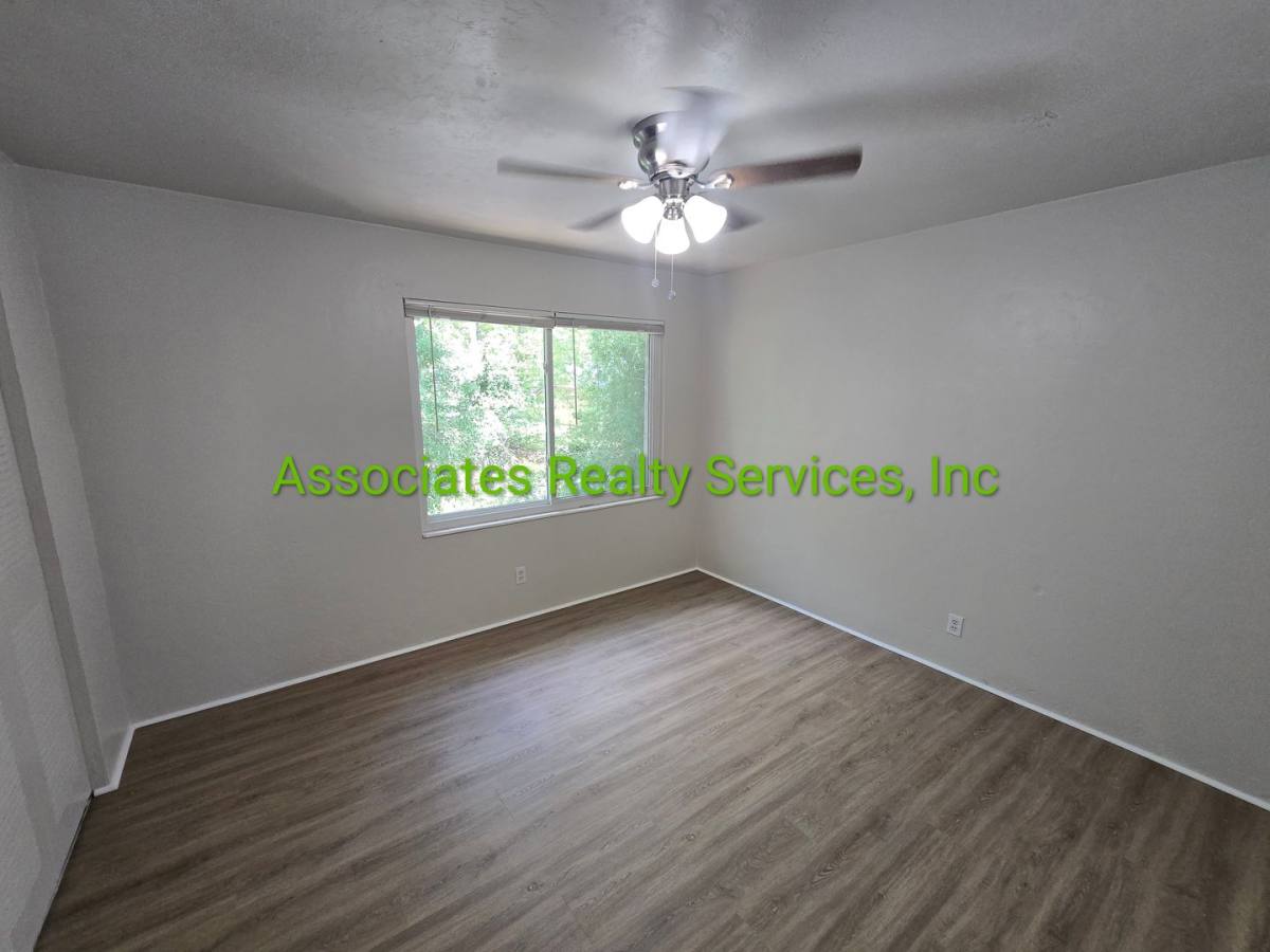 Townhouse for rent at 5405 NW 20th Way #B, Gainesville, FL 32608