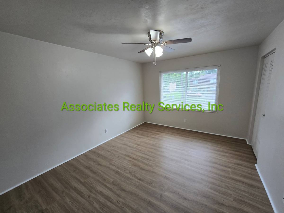 Townhouse for rent at 5405 NW 20th Way #B, Gainesville, FL 32608