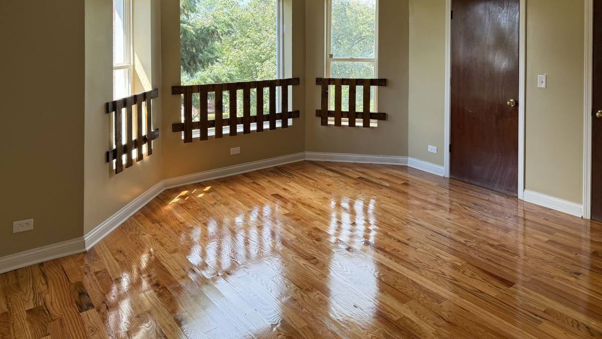 Apartment for rent at 207-209 N Parkside Ave, Chicago, IL 60644