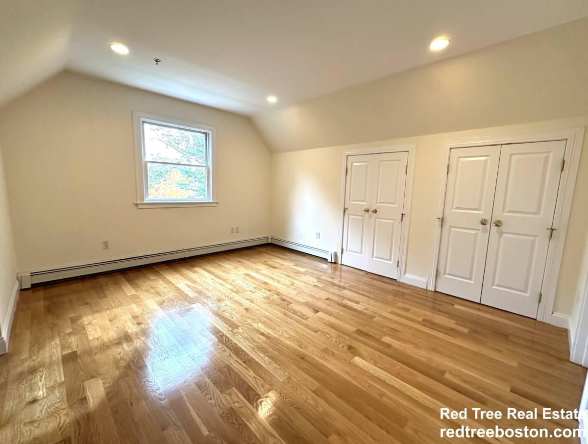 House for rent at 10 Selkirk Rd #4, Brighton, MA 02135