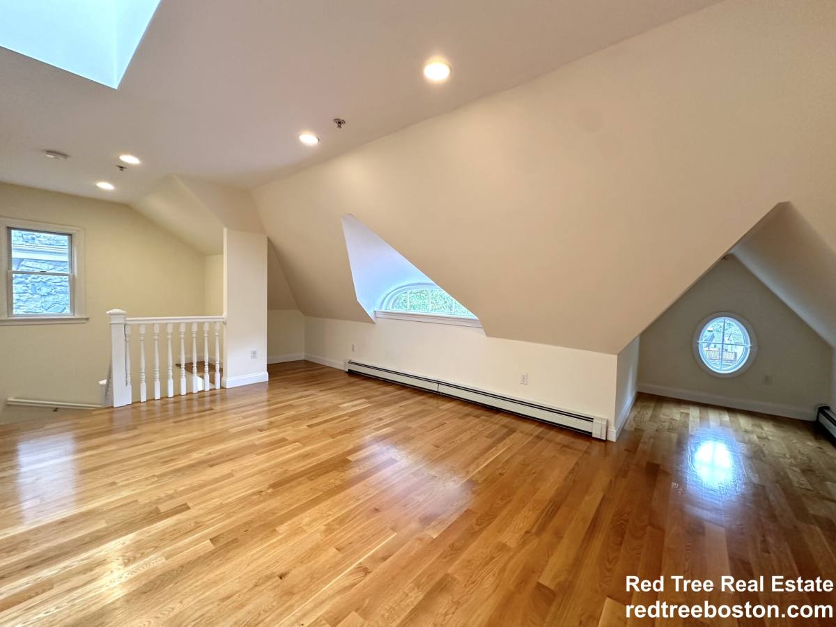 House for rent at 10 Selkirk Rd #4, Brighton, MA 02135