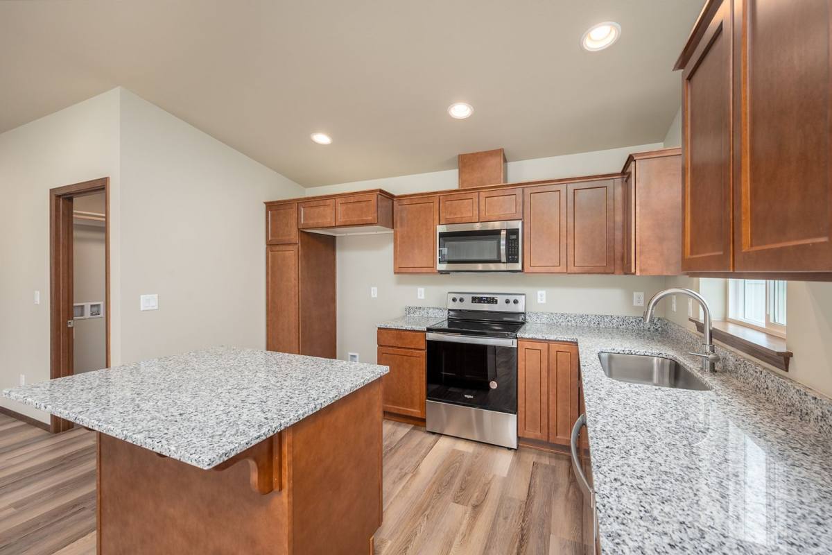 House for rent at 373 S Newton Ave, East Wenatchee, WA 98802
