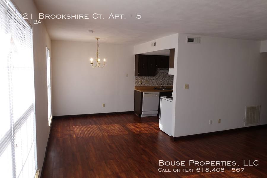Apartment for rent at 1021 Brookshire Court #5, Belleville, IL 62221