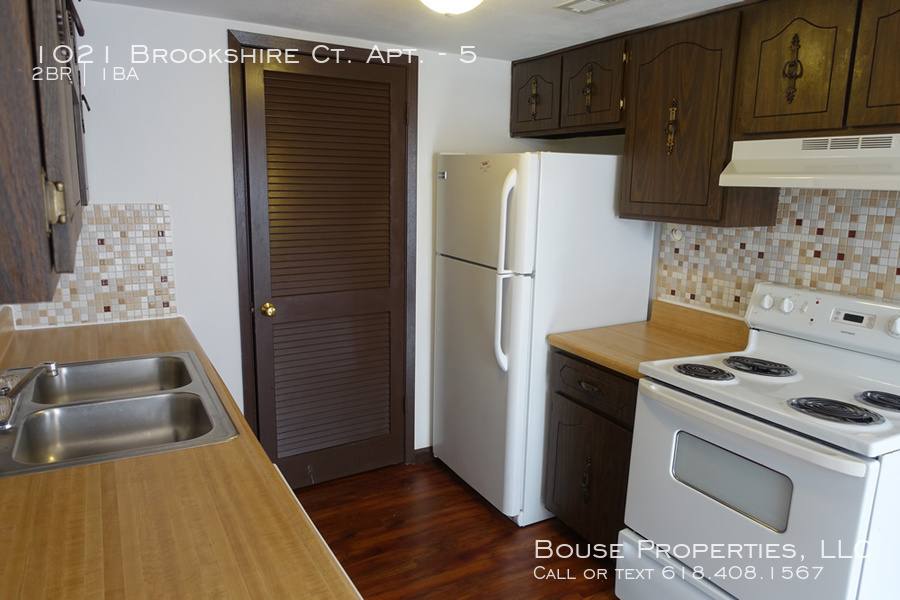 Apartment for rent at 1021 Brookshire Court #5, Belleville, IL 62221